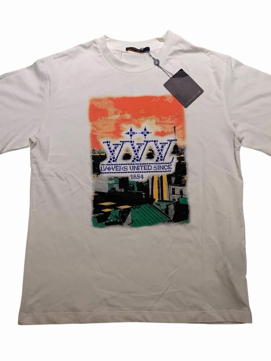 Louis Vuitton Other - Louis Vuitton Lovers United T-Shirt Size Small